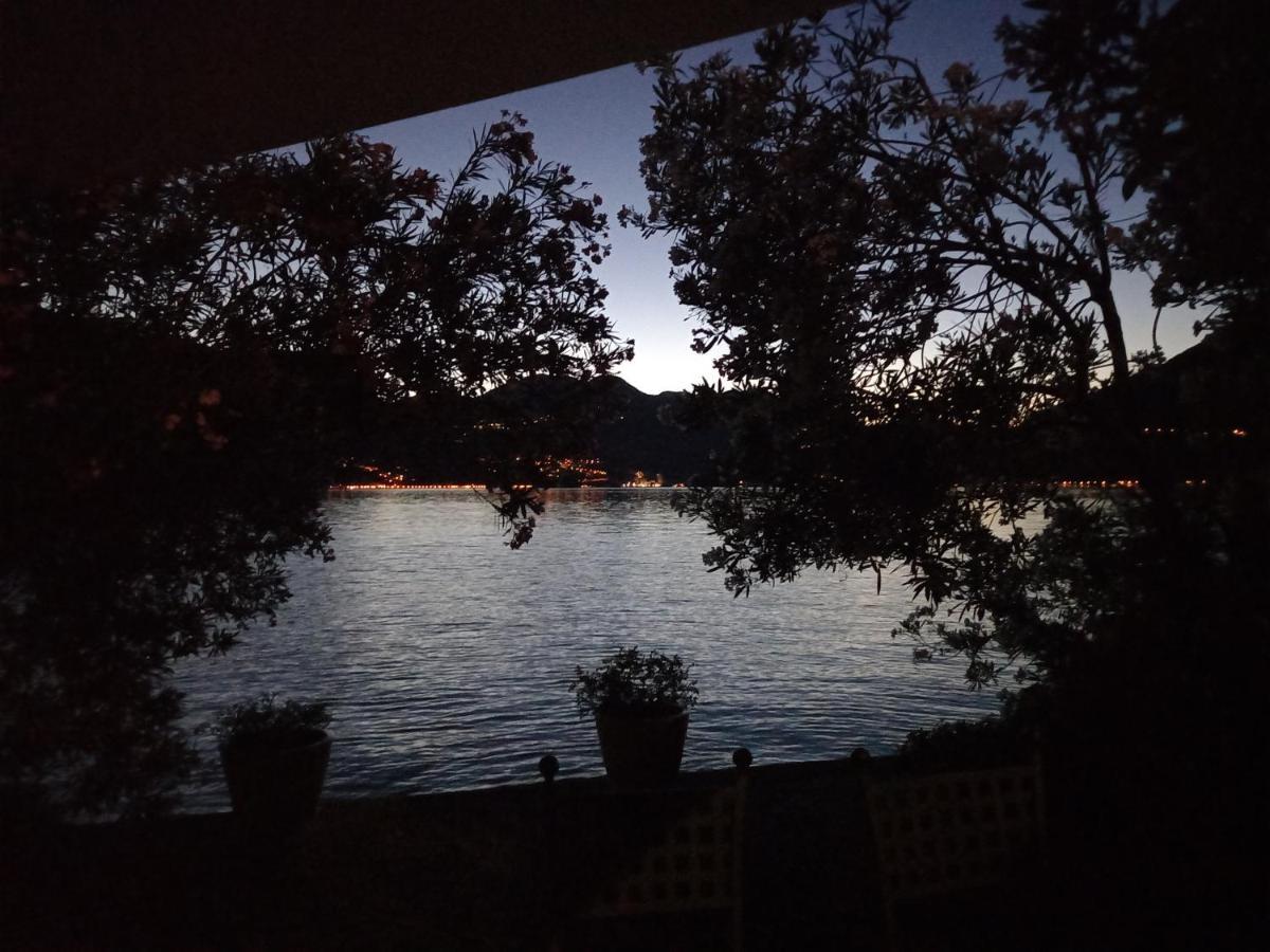 L'Oleandro Sul Lago D'Iseo B&B 술자노 외부 사진