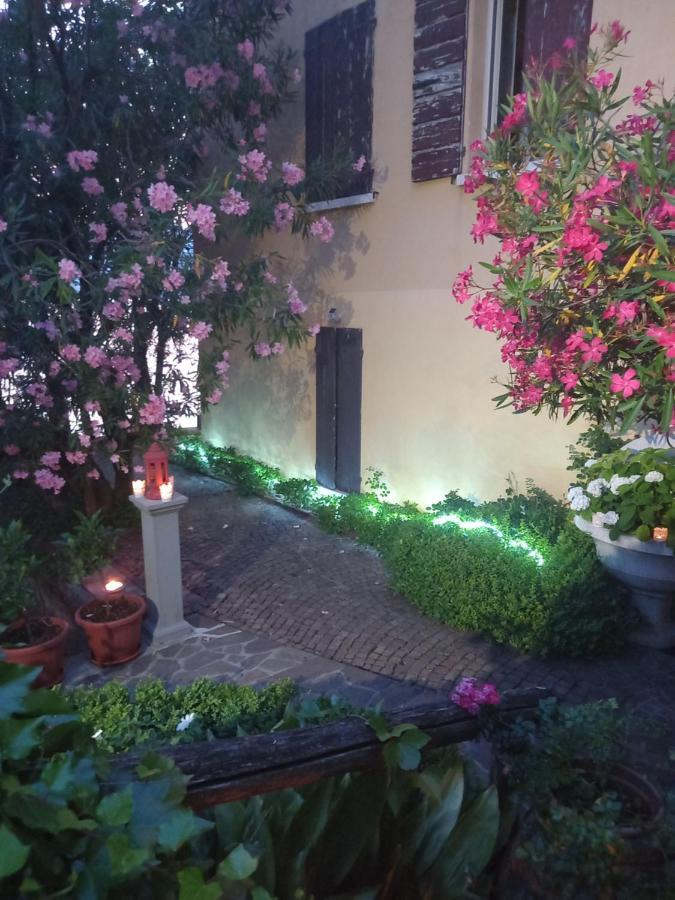 L'Oleandro Sul Lago D'Iseo B&B 술자노 외부 사진
