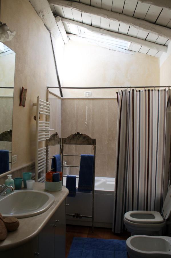 L'Oleandro Sul Lago D'Iseo B&B 술자노 외부 사진