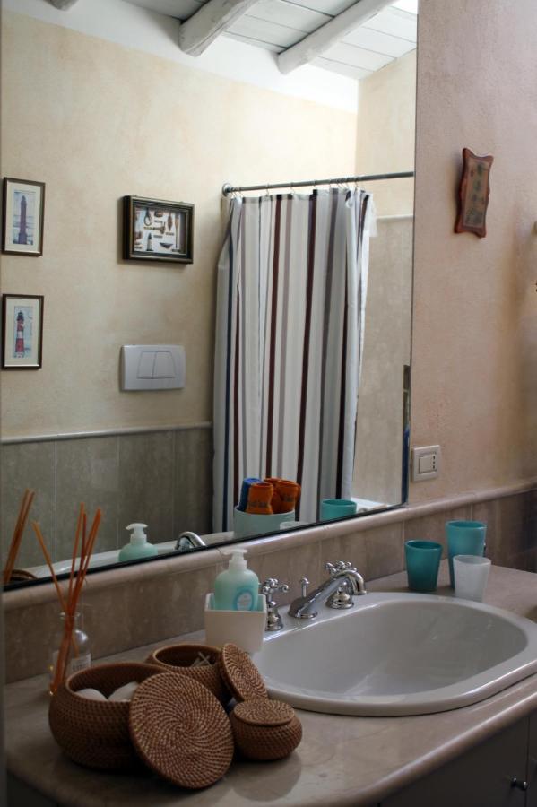 L'Oleandro Sul Lago D'Iseo B&B 술자노 외부 사진